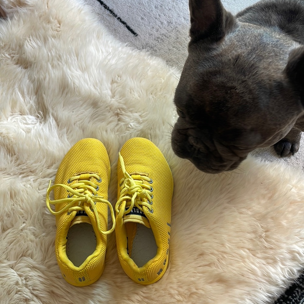 No Bull brand original lemon, athletic shoe women’s size 5 insole removed